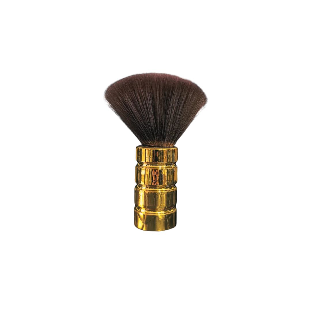 Brocha sacudidora quita pelo dorada PB1026A con mango ergonómico anillo cromado y cerdas oscuras suaves para barbería.